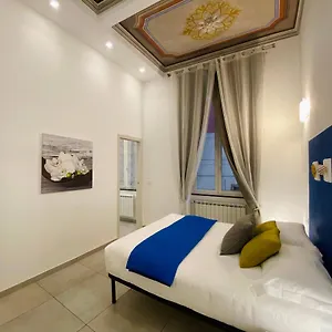 Alla Casa Rosa Al Mare, Central Seafront Stay With Free Private Garage, Air Conditionig, Wi-Fi, Ideal Choice For A Relaxing And Exciting Coastal Escape Apartment